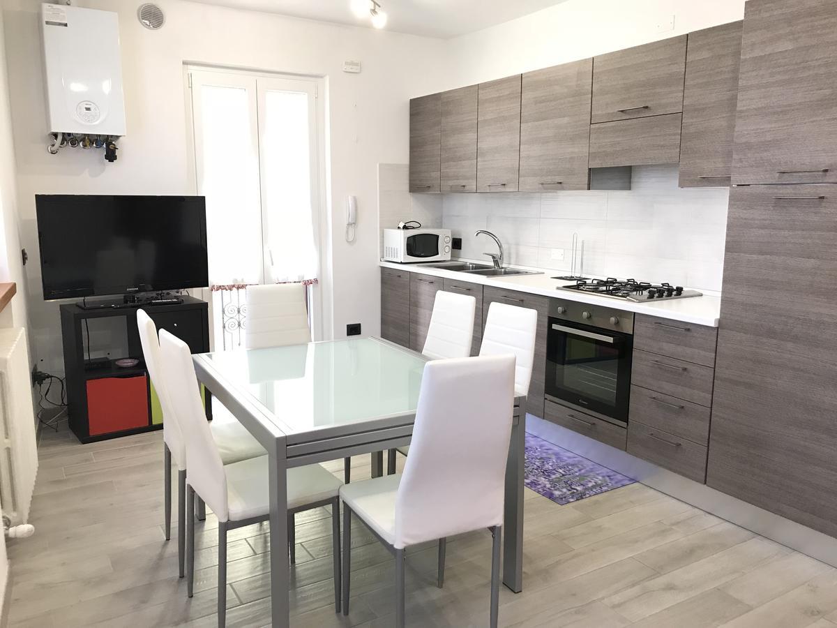 Casa Al Borgo Apartment การ์ดา ภายนอก รูปภาพ
